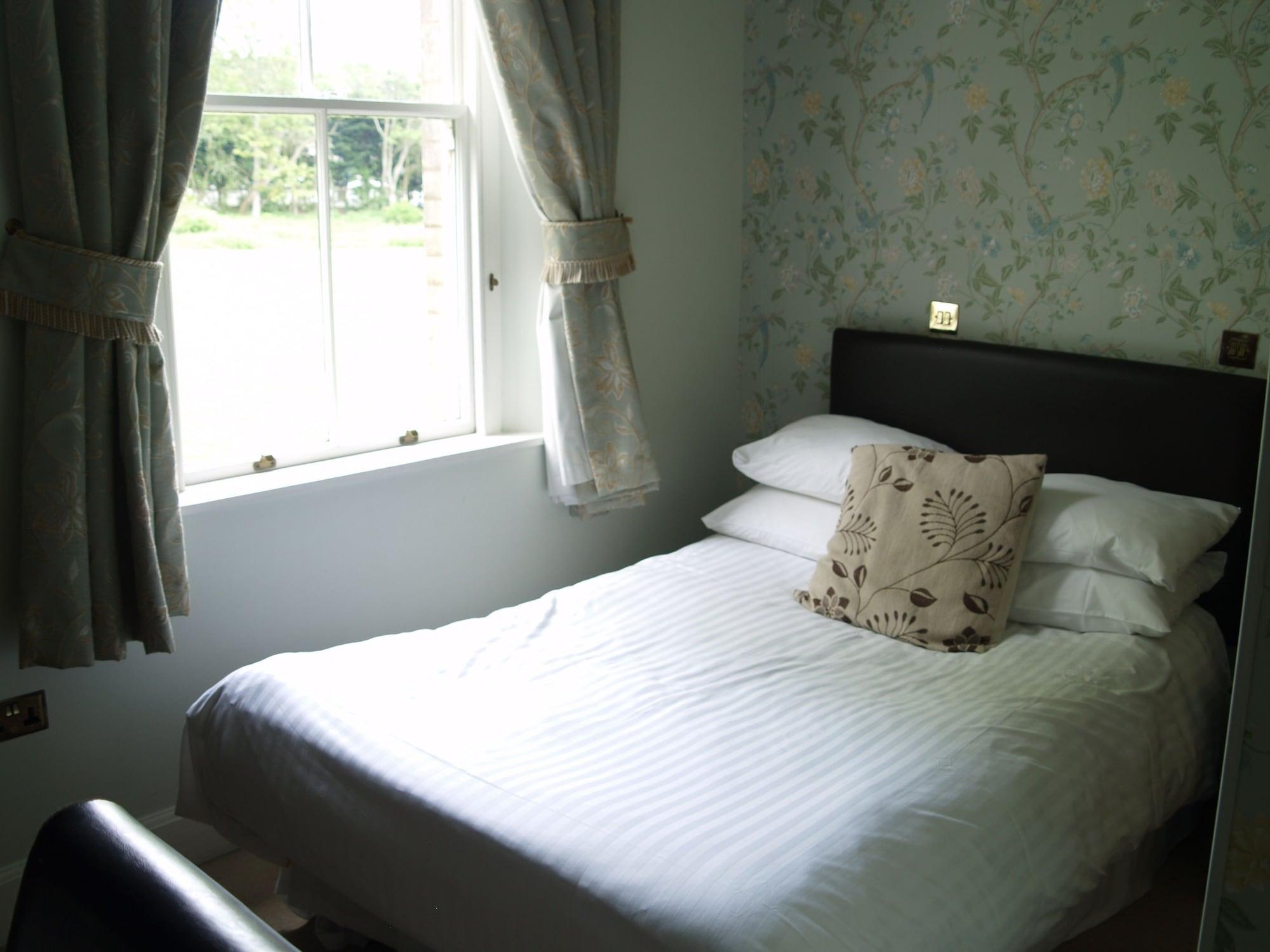 Woodland Manor Hotel Bedford Exterior foto