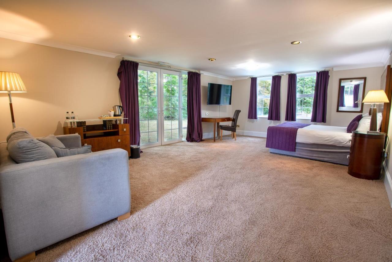 Woodland Manor Hotel Bedford Exterior foto